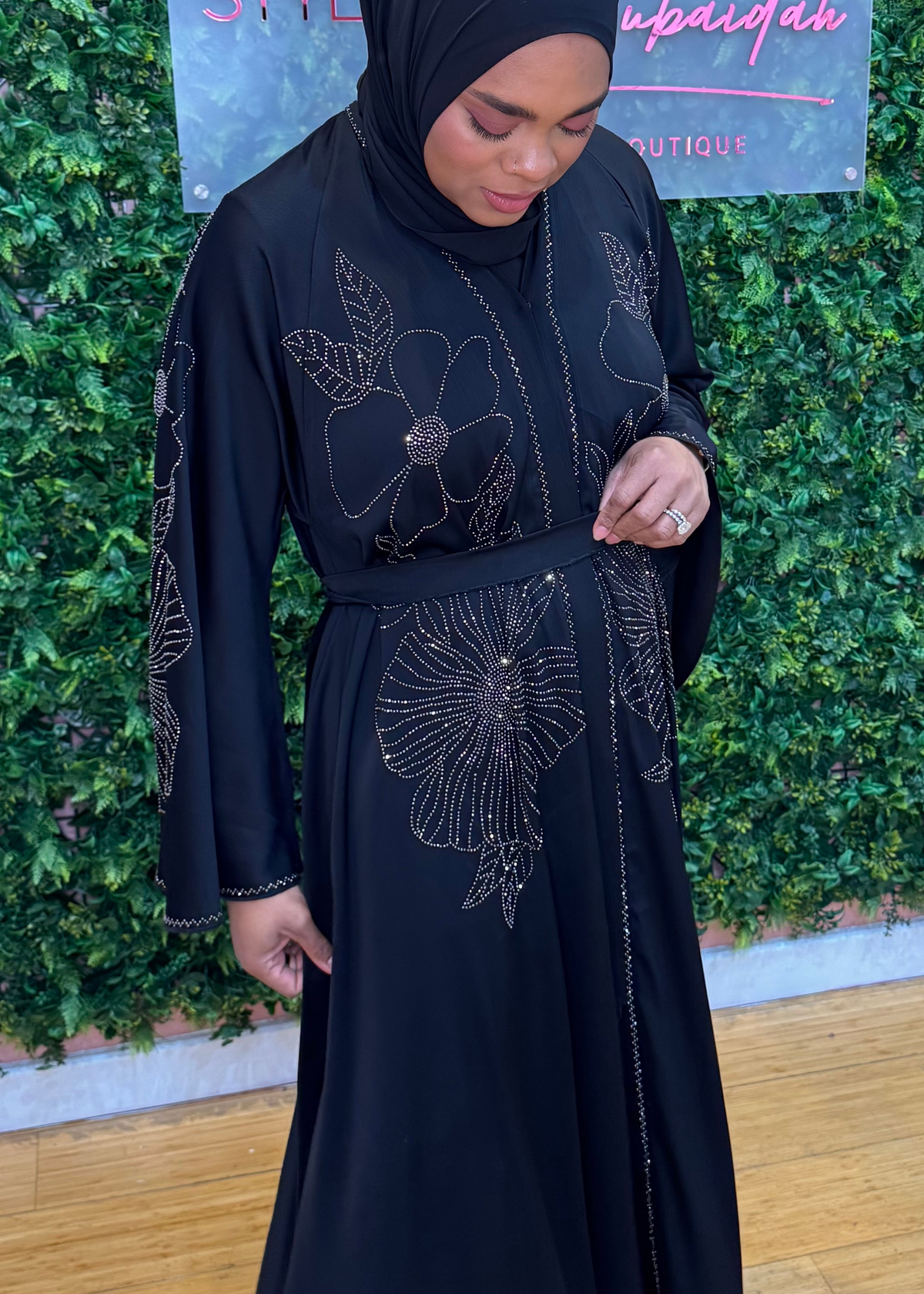 Black Crystal Floral - Umbrella Dubai Abaya