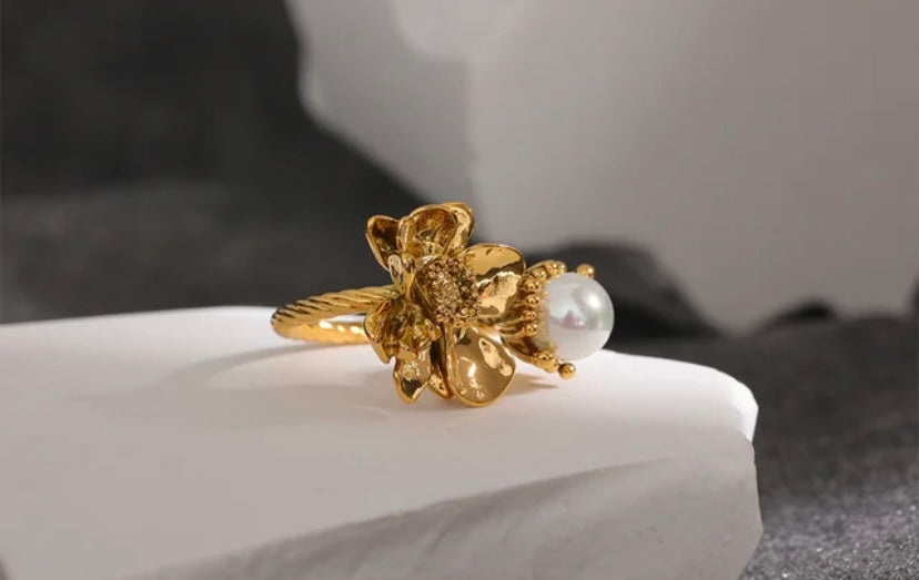 Blooming Flower Pearl Ring